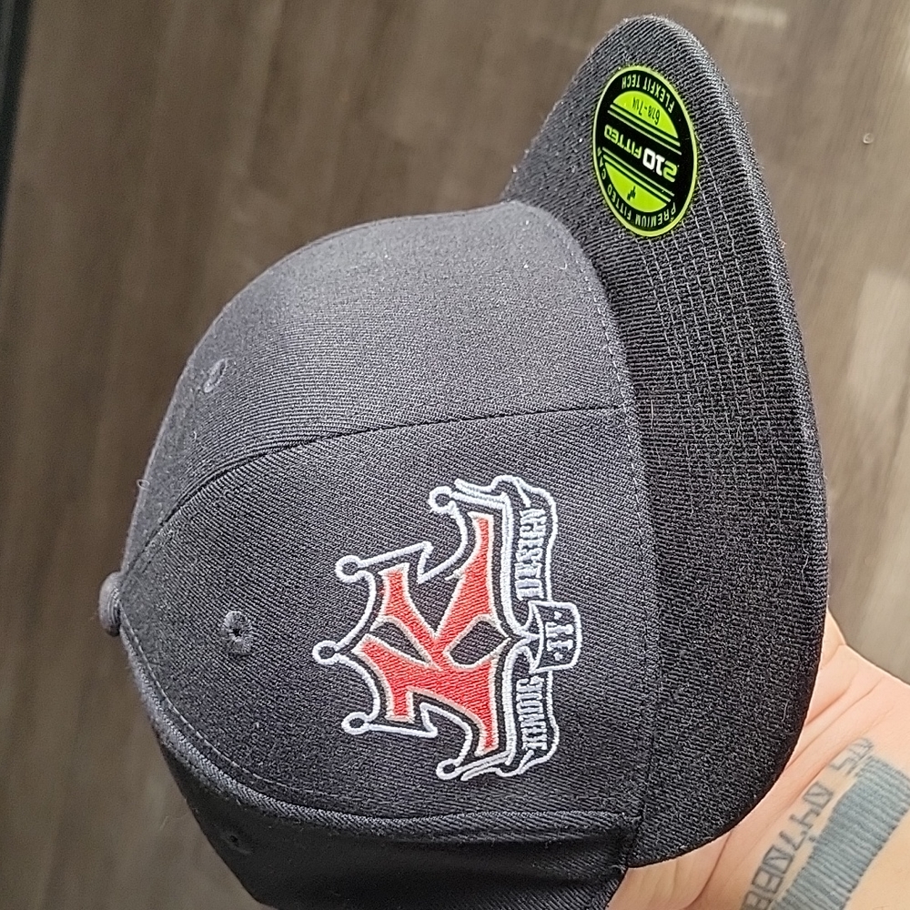 Kendig it design flexfit hat 6 7/8- 7 1/4